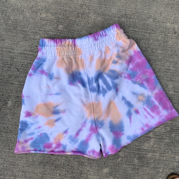 Custom Tie Dye sweat shorts and tank top - Picture 4 of 6